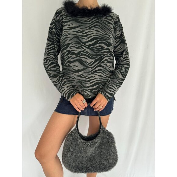 90s vintage grey animal print funky unique feather trim long sleeved blouse top - Picture 2 of 9